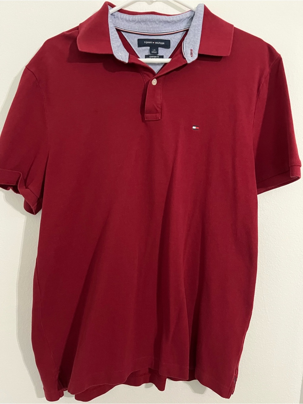 Tommy Hilfiger Men's Burgundy Polo with Contrast Collar
